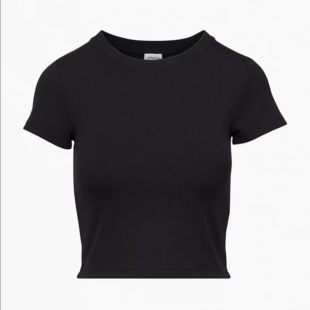 Aritzia Wilfred free Go-To T-Shirt in Black, size Medium, never worn!